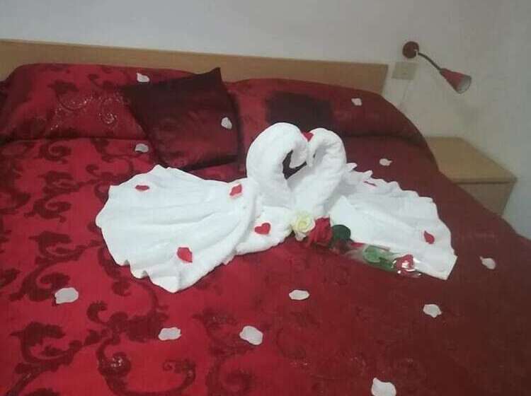 فندق ريفى Agriturismo Castanito