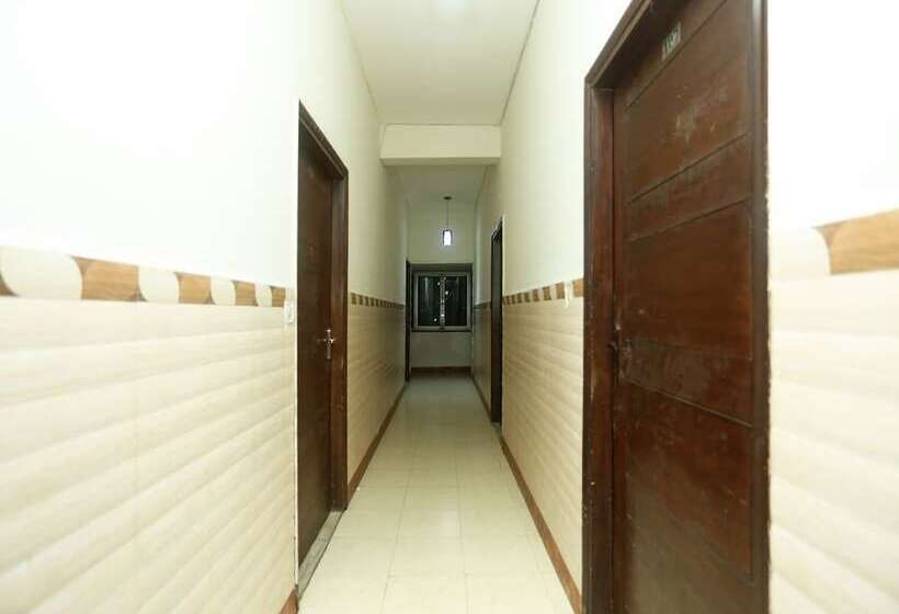 هتل Sai President By Oyo