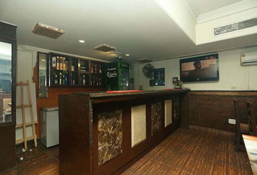 هتل Sai President By Oyo