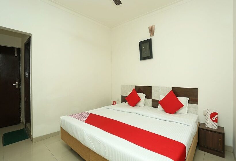 هتل Sai President By Oyo