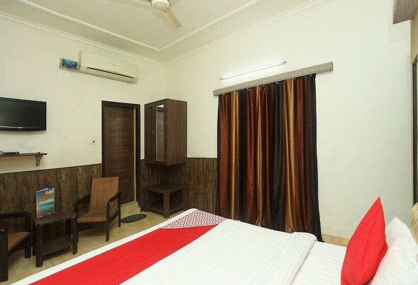 هتل Sai President By Oyo