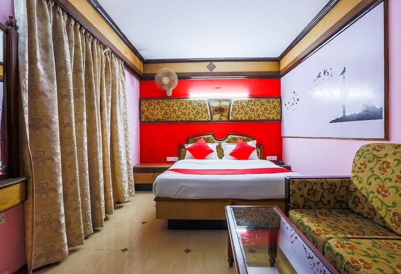 هتل Shiv Shanthi Inn