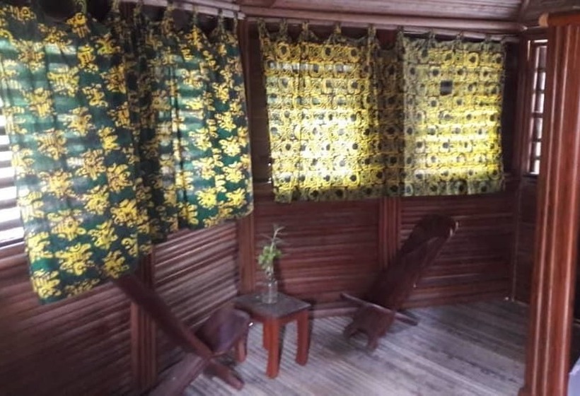 ホテル Stumble Inn Eco Lodge