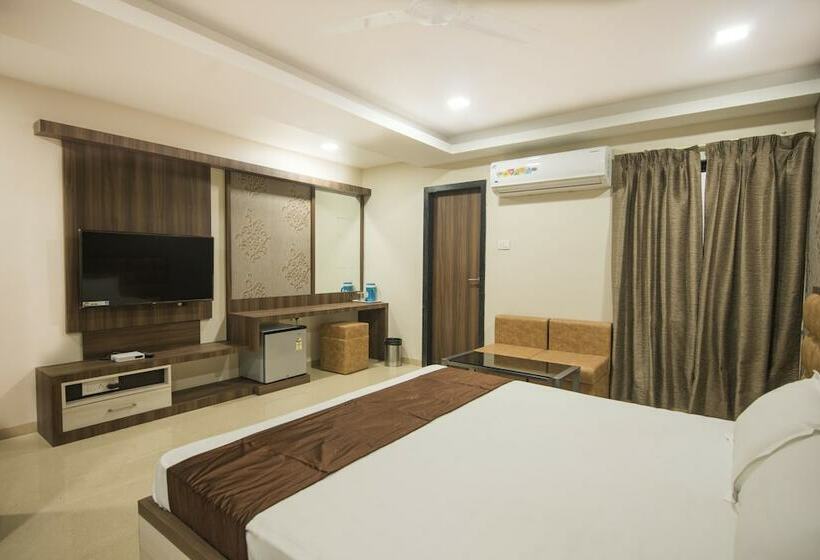 בית מלון כפרי Sudharsan Residency