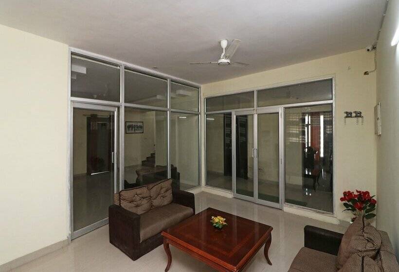 酒店 Tajview Penthouse By Oyo