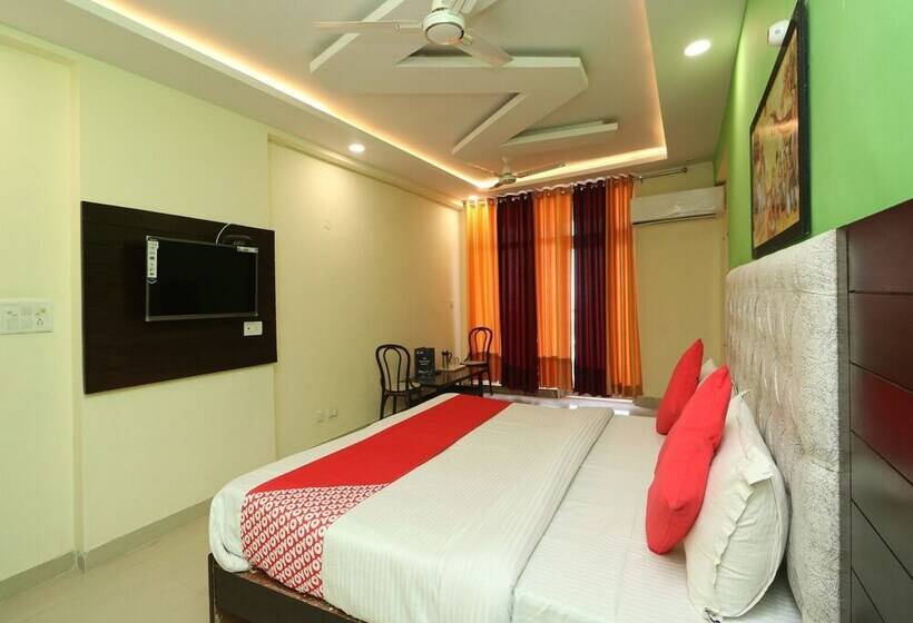 酒店 Tajview Penthouse By Oyo