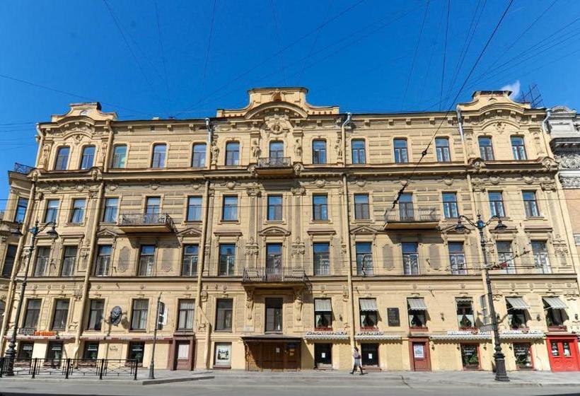 ホテル Tchaikovsky House