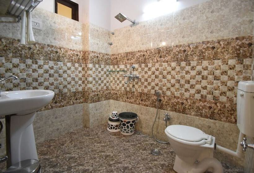 فندق Virasat Mahal Heritage