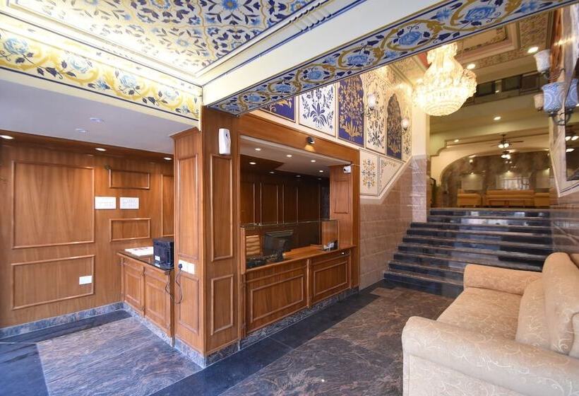 فندق Virasat Mahal Heritage