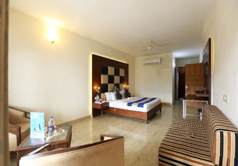 Отель Zurich Resort By Oyo Rooms