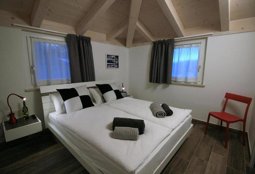 La Costa Bed & Breakfast