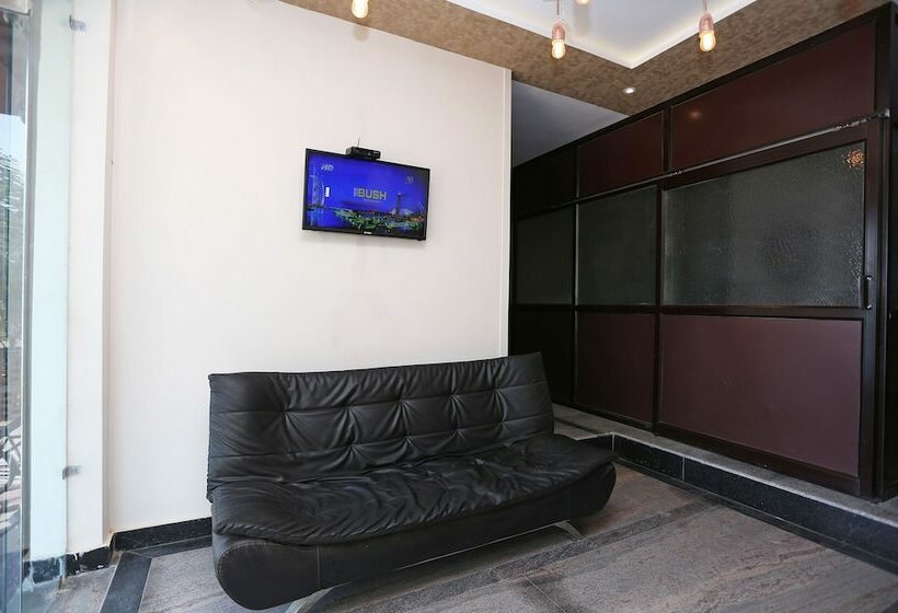 Oyo 23071 Hotel Arman Palace & Banquet