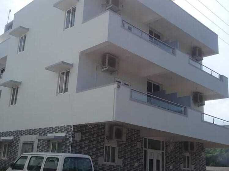 膳宿费 Quiet Home