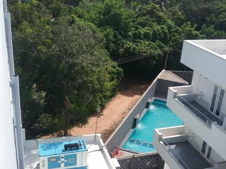 膳宿费 Quiet Home