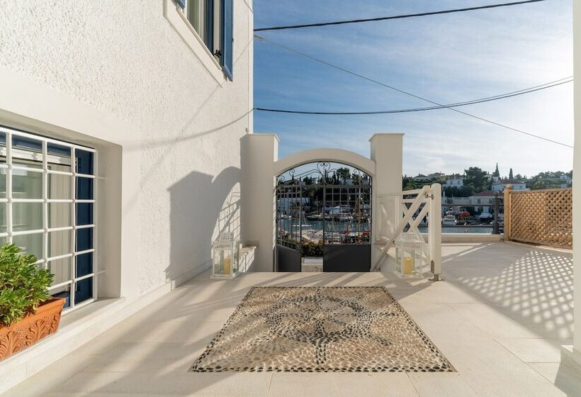 Porto Vecchio Luxury Suites