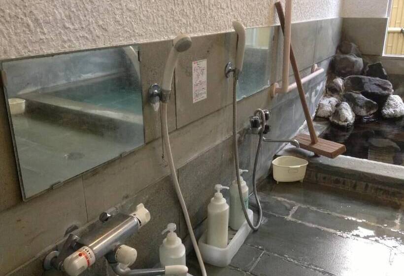 ריוקאן Robatakan