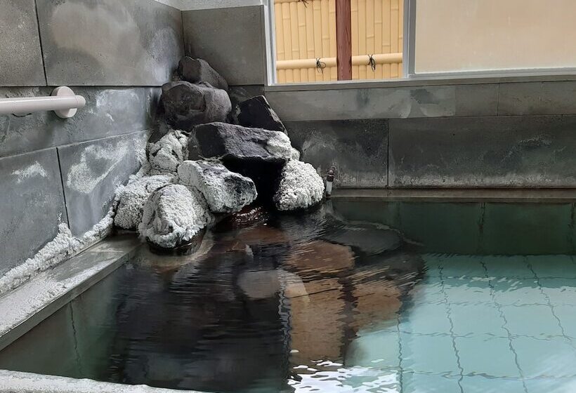 ריוקאן Robatakan