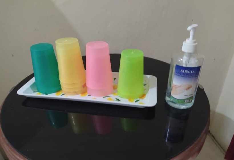 호스텔 Bahagia Sederhana Homestay