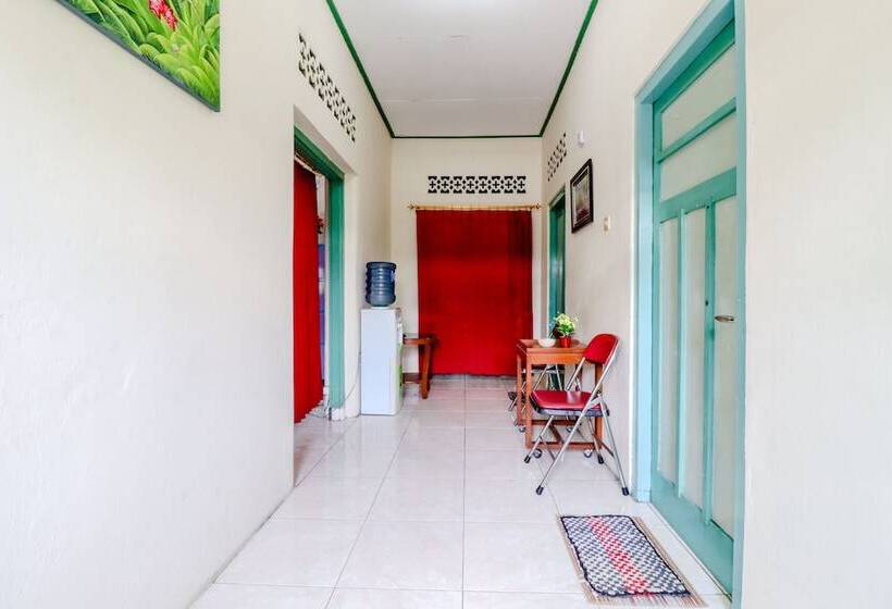 호스텔 Bahagia Sederhana Homestay