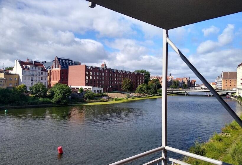 Waterlane Island Hostel&apartments