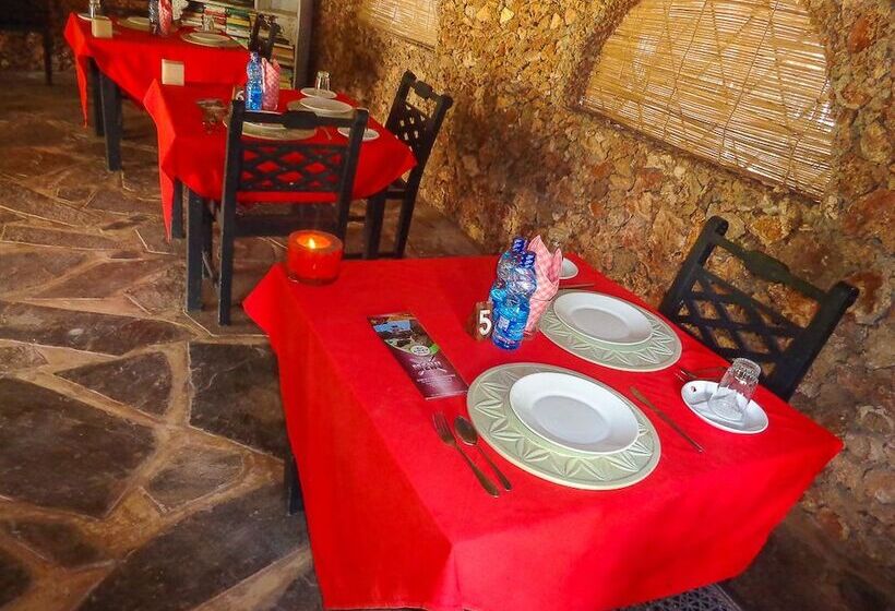 مسافرخانه Cestlavie Resort And Spa