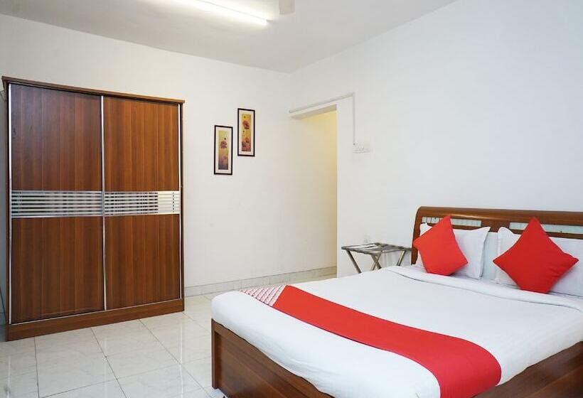 Hotel 10 Blossoms Service Apartments By Oyo Rooms