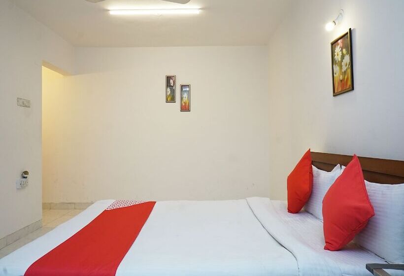 Hotel 10 Blossoms Service Apartments By Oyo Rooms