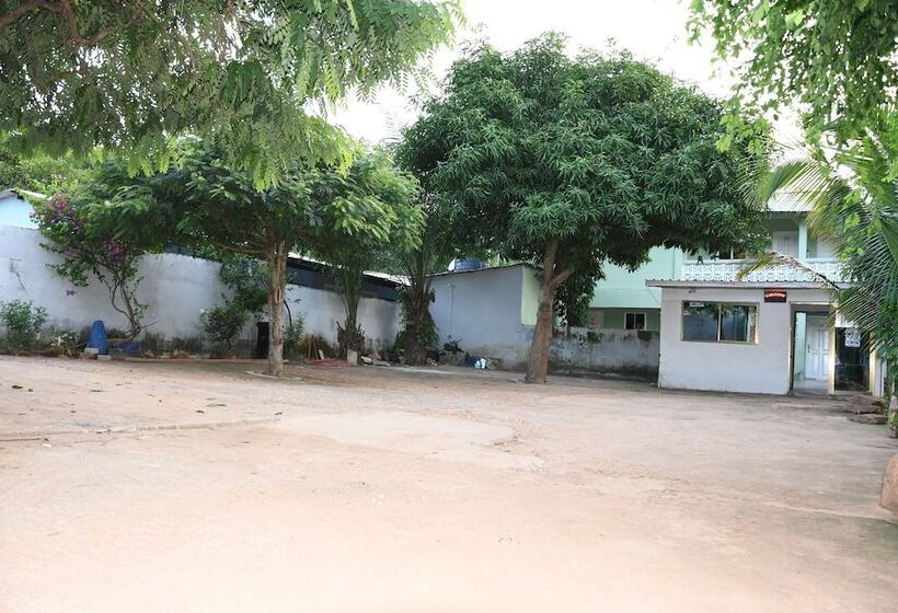 فندق Bb Tributary