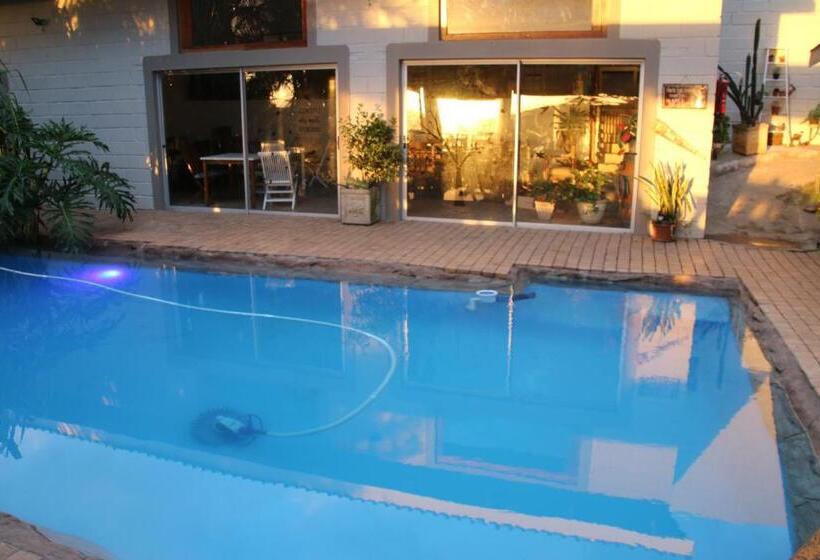 בית מלון כפרי Cheese Farm & Lodge