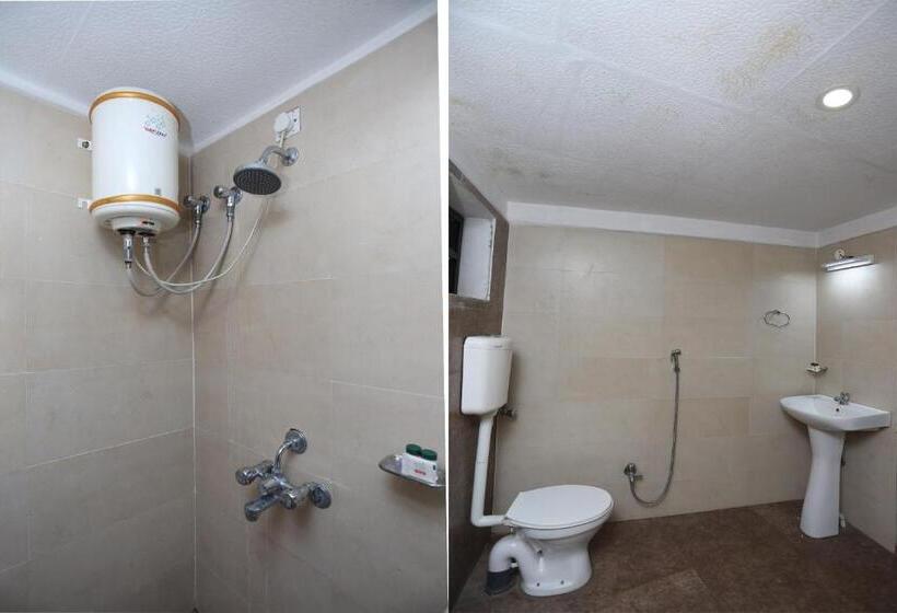 ホテル Crown Plaza By Oyo Rooms