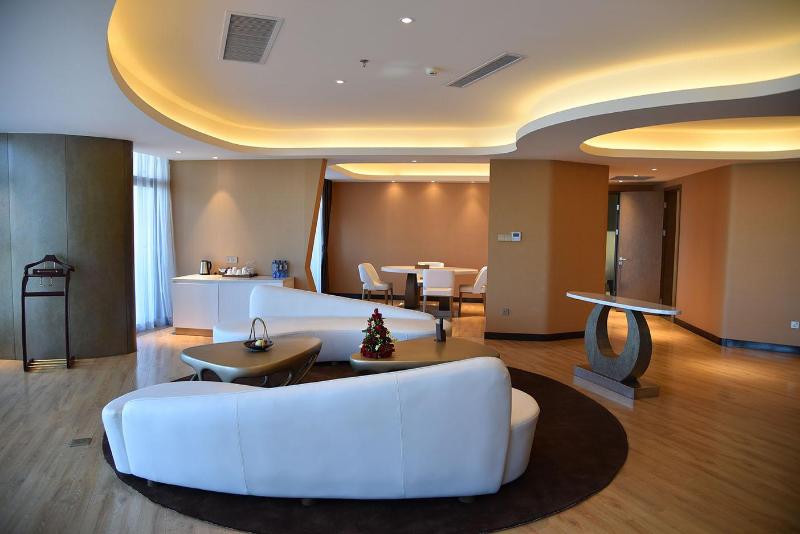 Отель Ethiopian Skylight