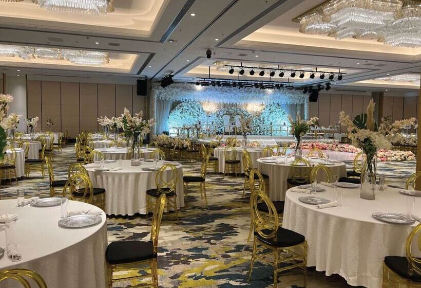 Отель Ethiopian Skylight