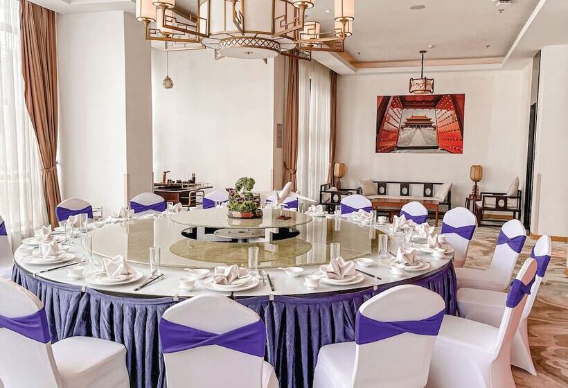 Отель Ethiopian Skylight