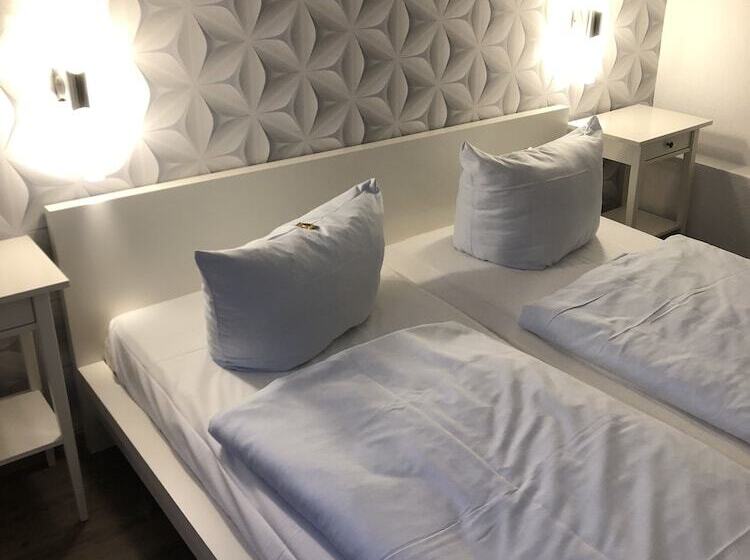 Отель Gasthaus Zum Schwan