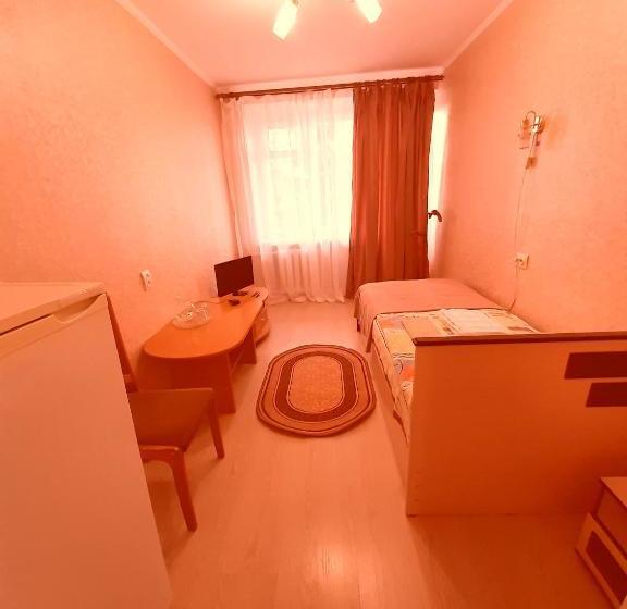 فندق Gostinitsa Turist