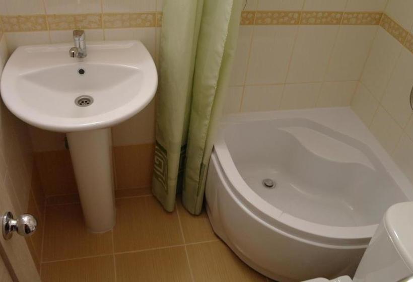 فندق Gostinitsa Turist