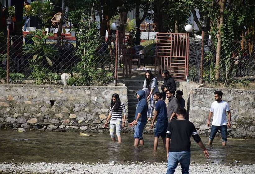 ホテル Gurugram Resort