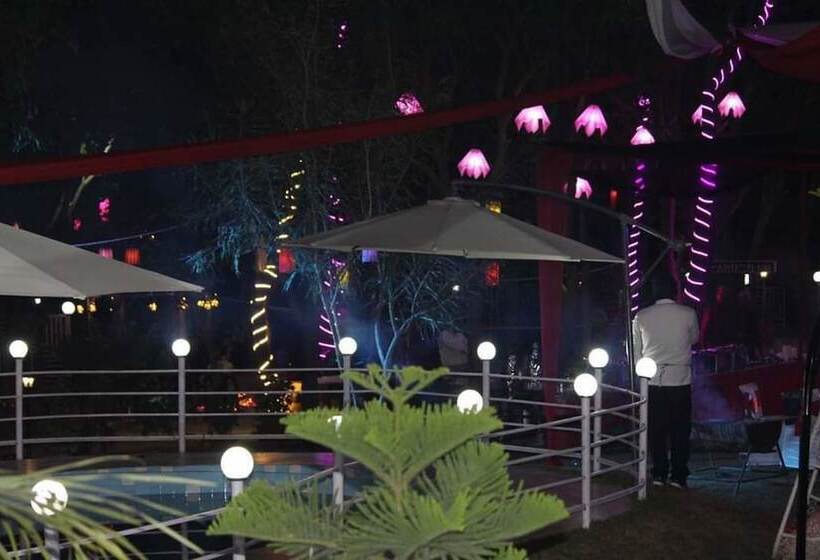 ホテル Gurugram Resort