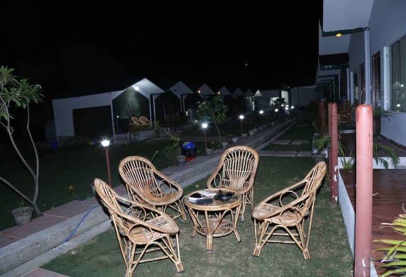 ホテル Gurugram Resort