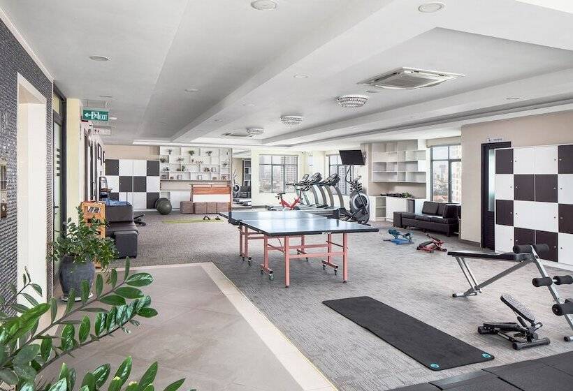 בית מלון כפרי Hm Grand Central