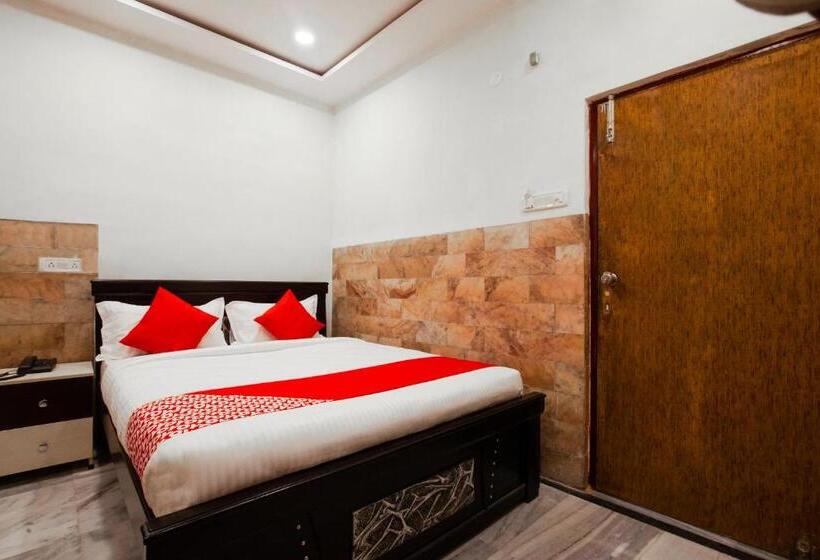 Super Hotel O Holiday Rani Gunj Opp Punjab National Bank