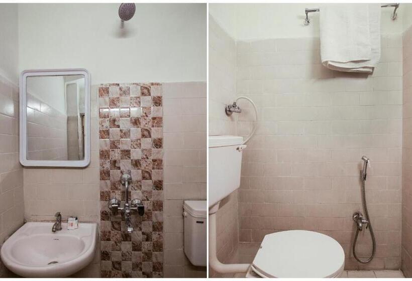 Super Hotel O Holiday Rani Gunj Opp Punjab National Bank