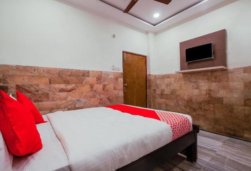 Super Hotel O Holiday Rani Gunj Opp Punjab National Bank