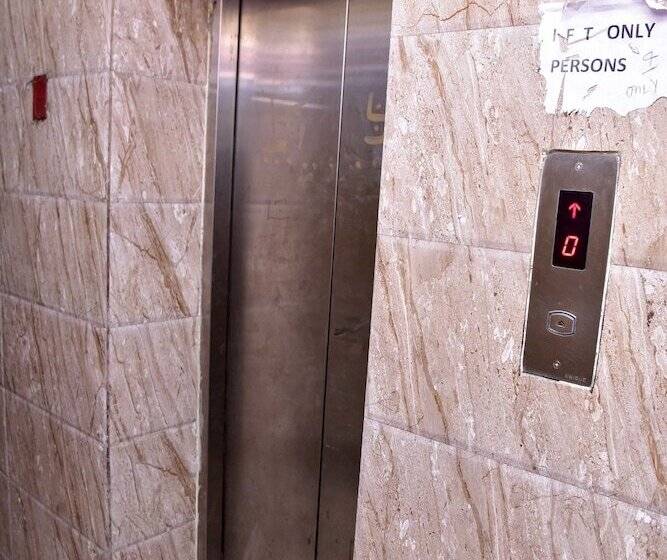 ホテル Jindal Regency