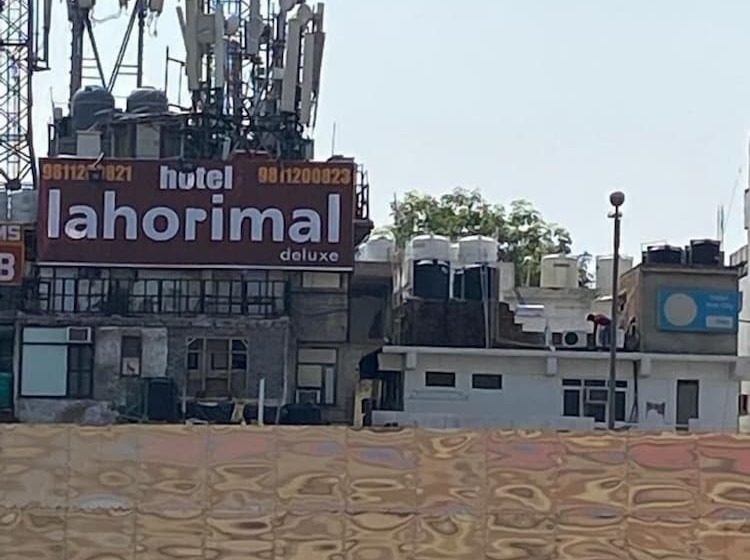 Отель Lahorimal Deluxe Paharganj