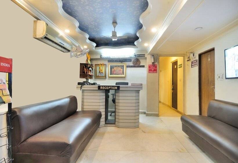 Отель Lahorimal Deluxe Paharganj