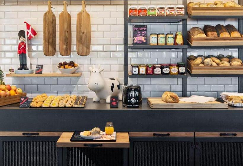 ホテル Moxy Copenhagen Sydhavnen