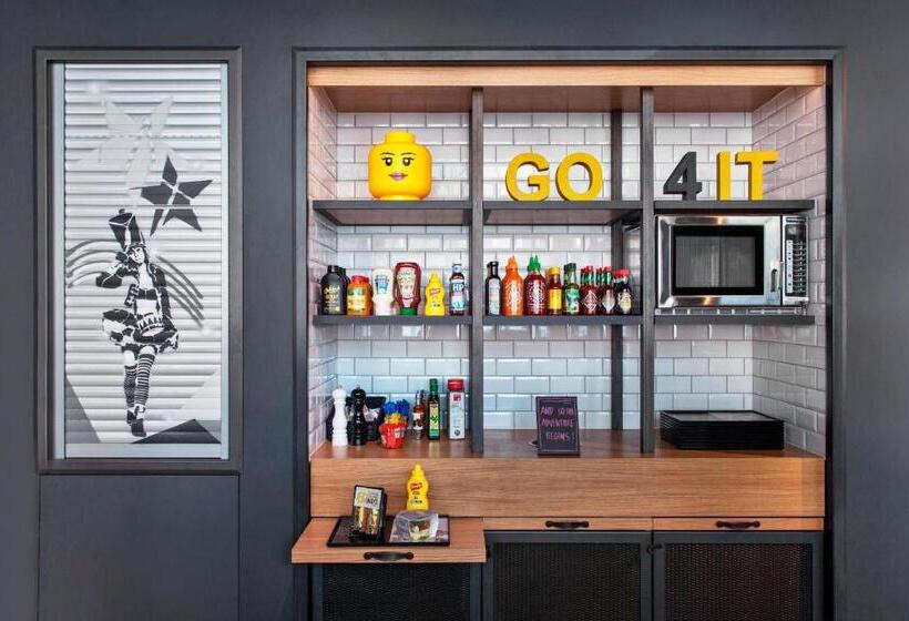 ホテル Moxy Copenhagen Sydhavnen