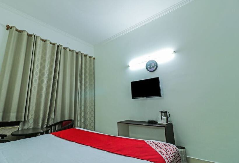 Отель Nestway By Oyo Rooms