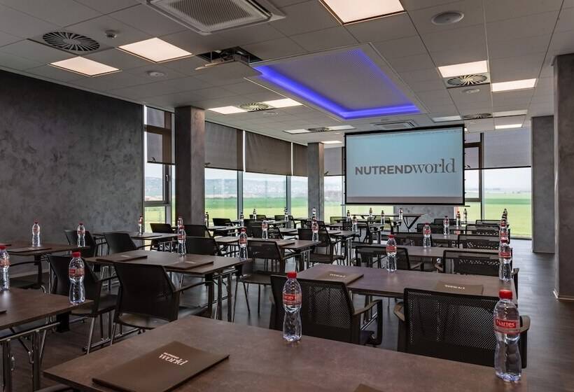 ホテル Nutrend World